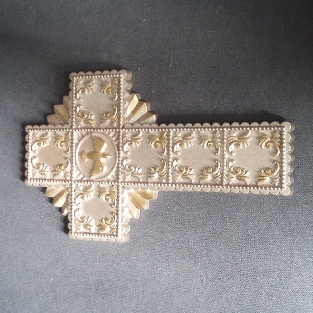 Cross peace dove plastic wall art Home Interiors Homco